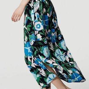 ☀️NWT Loft Jungle Floral Print Skirt☀️